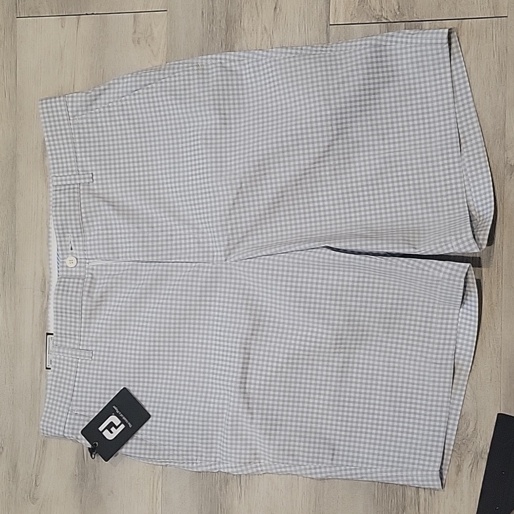 Footjoy Golf Shorts. Sz 36 NWT